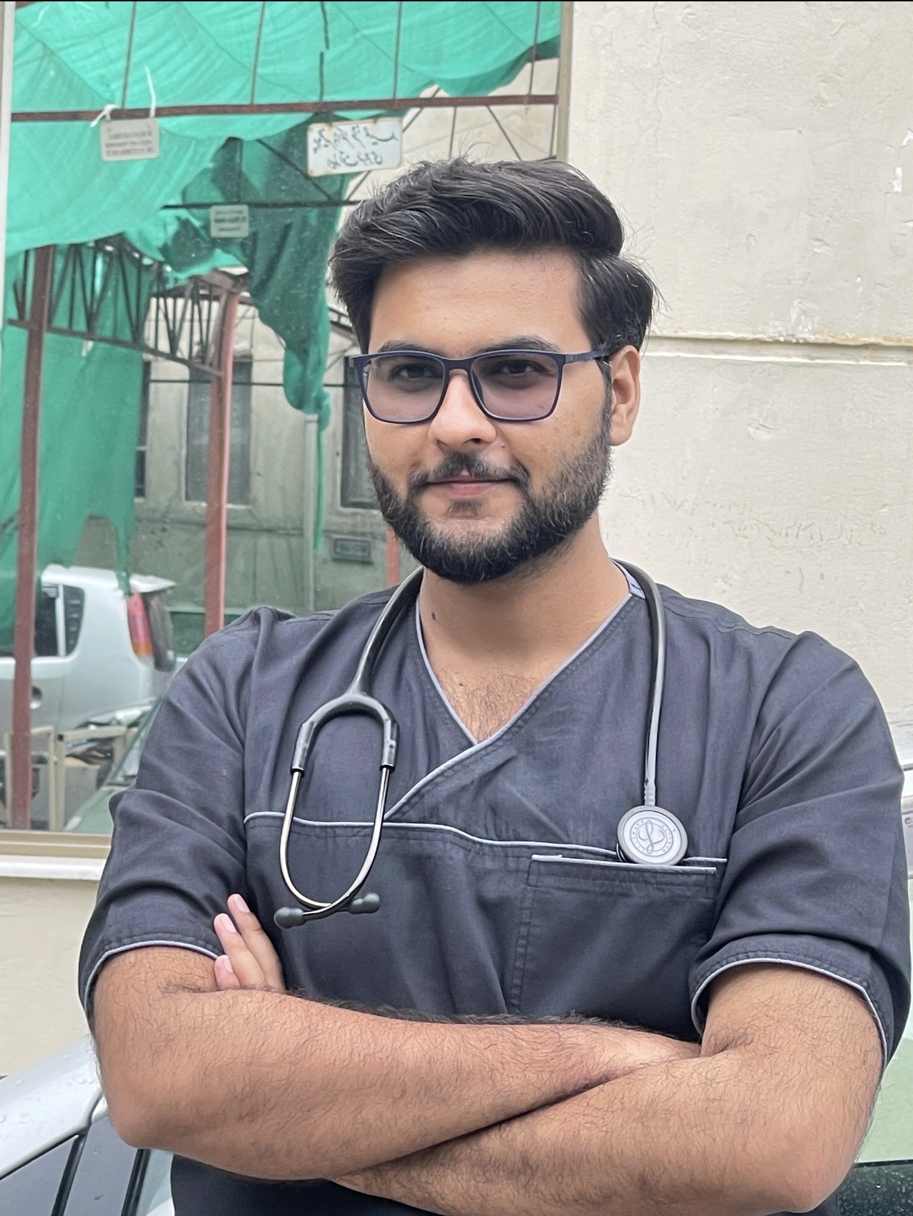 Dr Haseeb